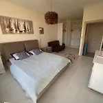 Seafront 2-bedroom With Pools And Direct Access La Daire