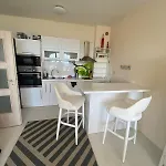 Seafront 2-bedroom With Pools And Direct Access La Lägenhet Varna