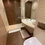 Lägenhet Seafront 2-bedroom With Pools And Direct Access La