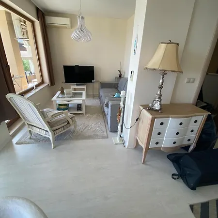 Seafront 2-bedroom With Pools And Direct Access La Lägenhet