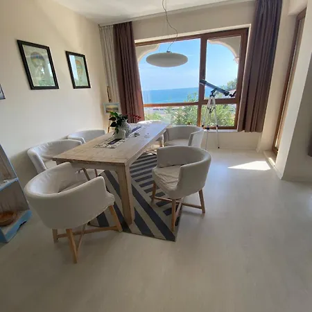 Apartment La 2-bedroom Private , Golden Sands , *