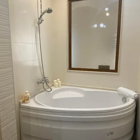 Seafront 2-bedroom With Pools And Direct Access La Апартаменты