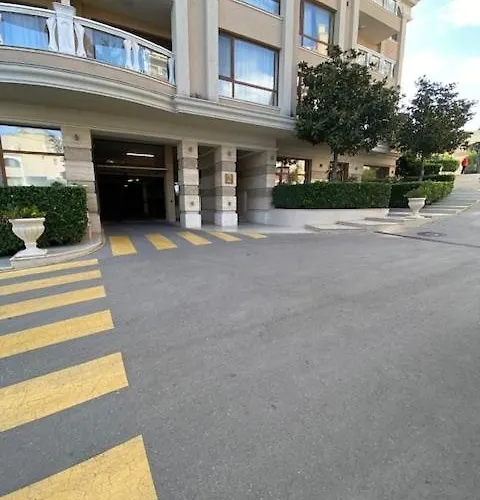 Apartment La